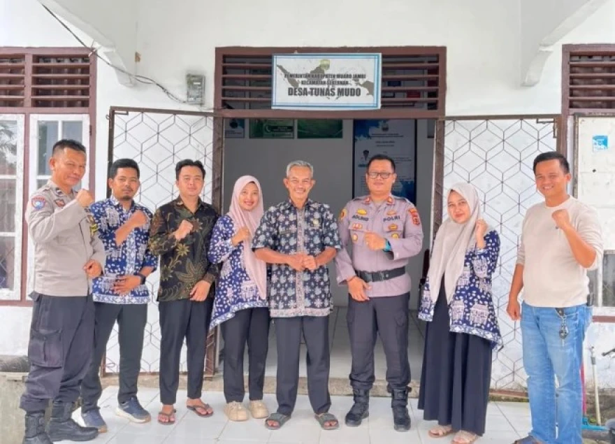 Desa Tunas Mudo Menerima Kunjungan Kapolsek Sekernan dalam Rangka Silaturahmi